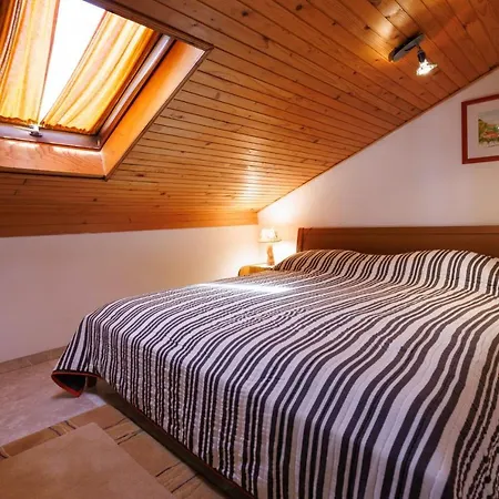 Pozega Apartment Pinezici (Krk)